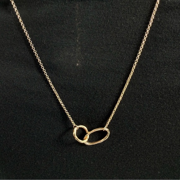 Express Gold tone Interlocking Loops necklace. - Picture 5 of 6